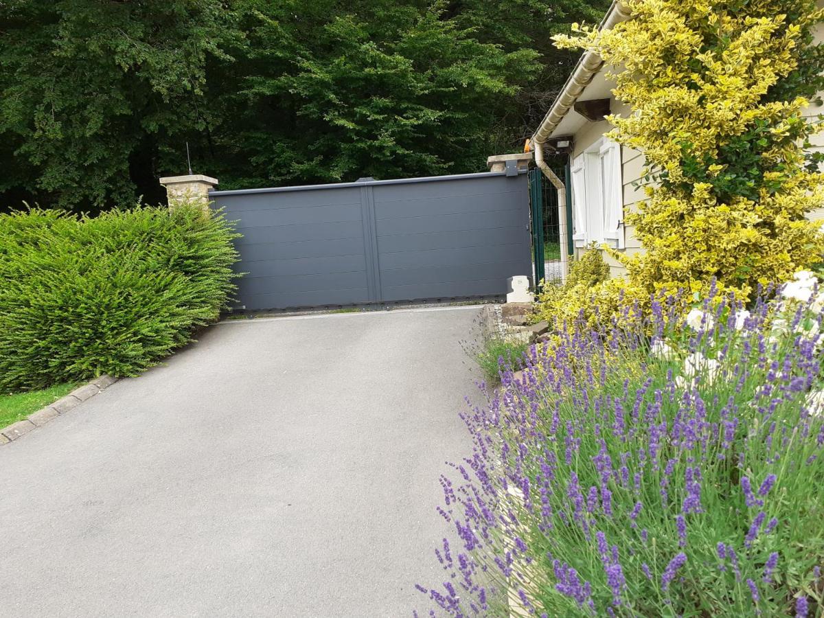 Relais Des Tourterelles Bed and Breakfast La Neuville-aux-Joutes Exteriör bild