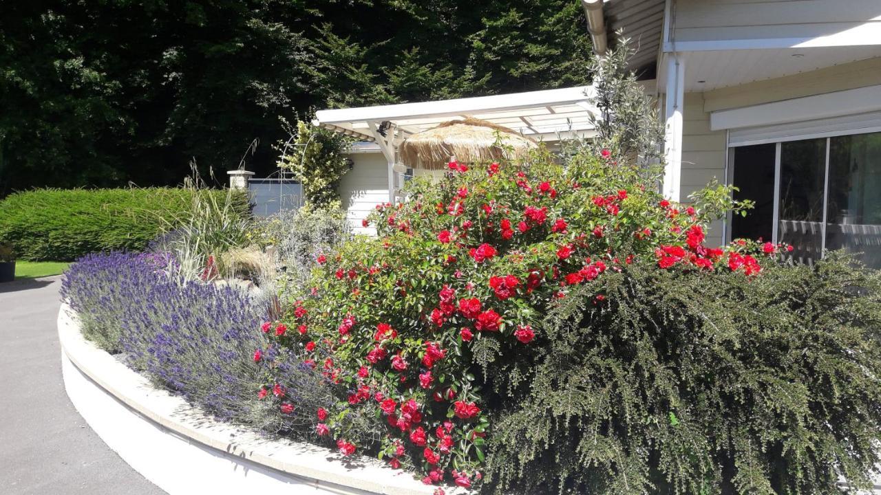 Relais Des Tourterelles Bed and Breakfast La Neuville-aux-Joutes Exteriör bild